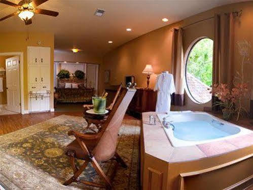 ווימברלי Creekhaven Inn & Spa מראה חיצוני תמונה